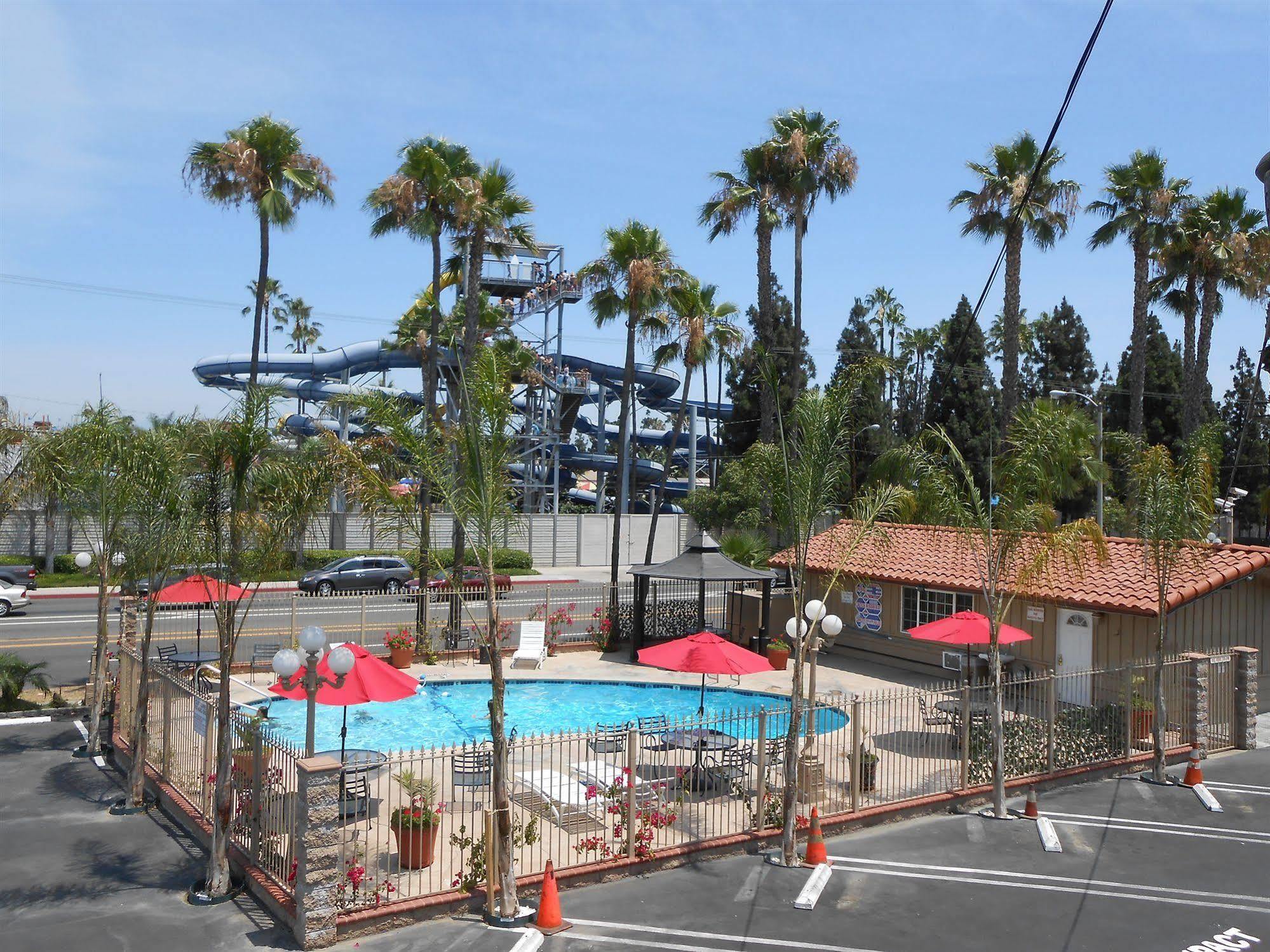 Best Inn & Suites Buena Park Bagian luar foto